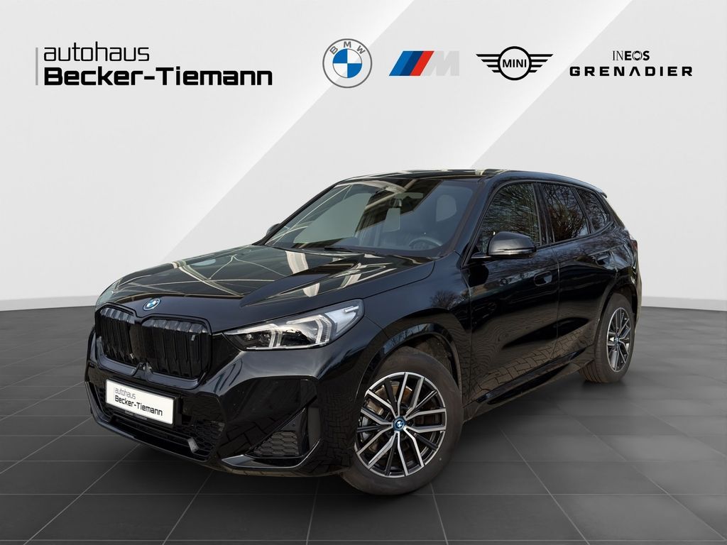 BMW iX1 2023