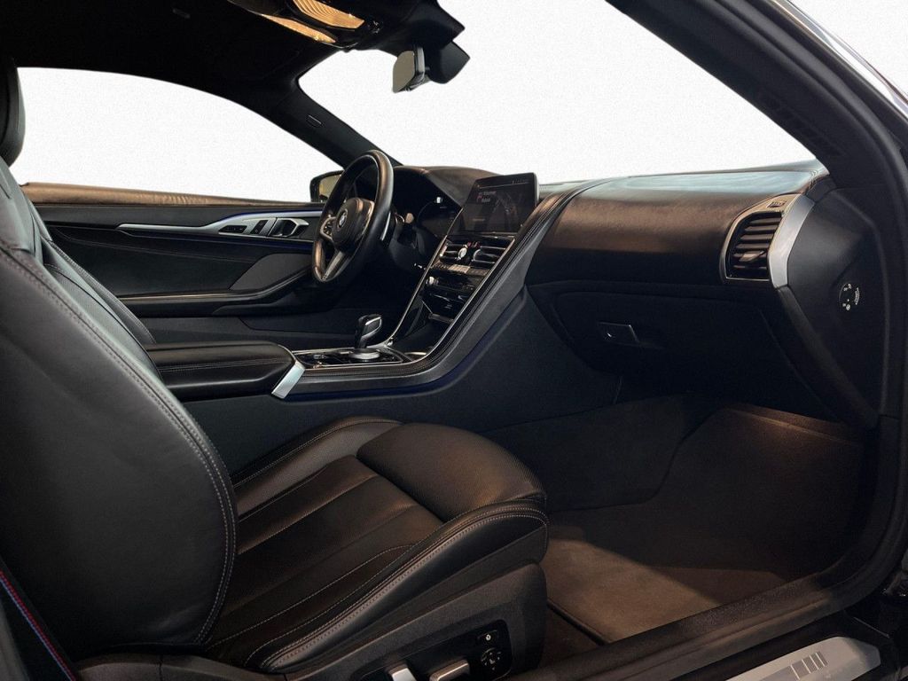 BMW M850 2021
