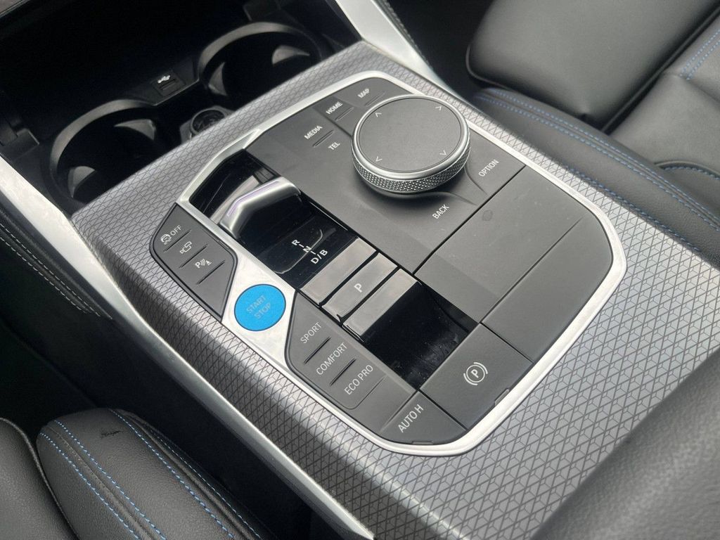 BMW i4 2024