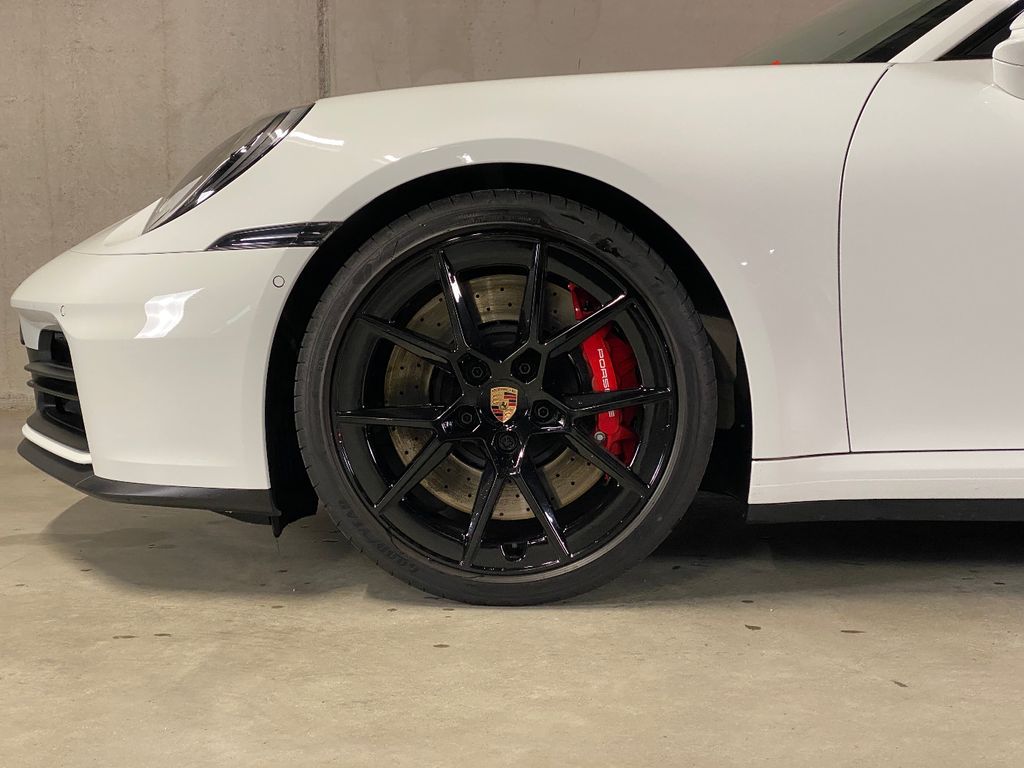 Porsche 992 2025