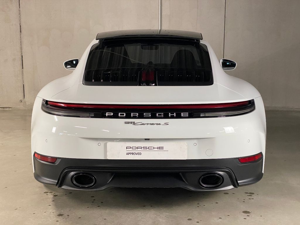 Porsche 992 2025