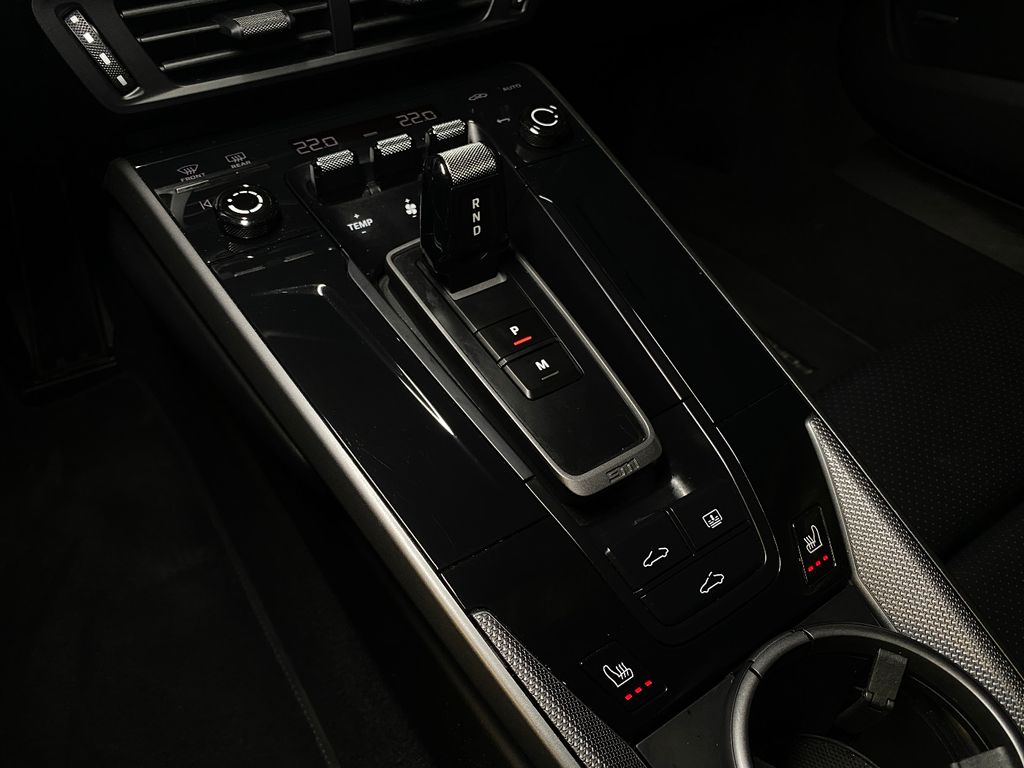 Porsche 992 2025
