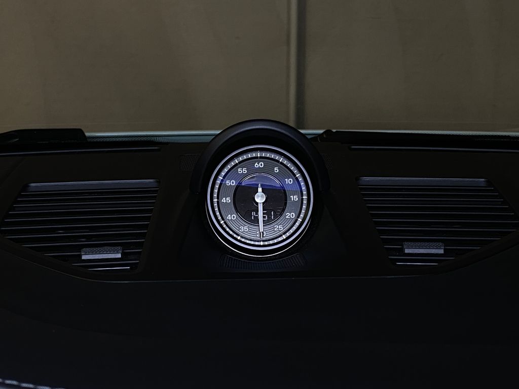 Porsche 992 2025