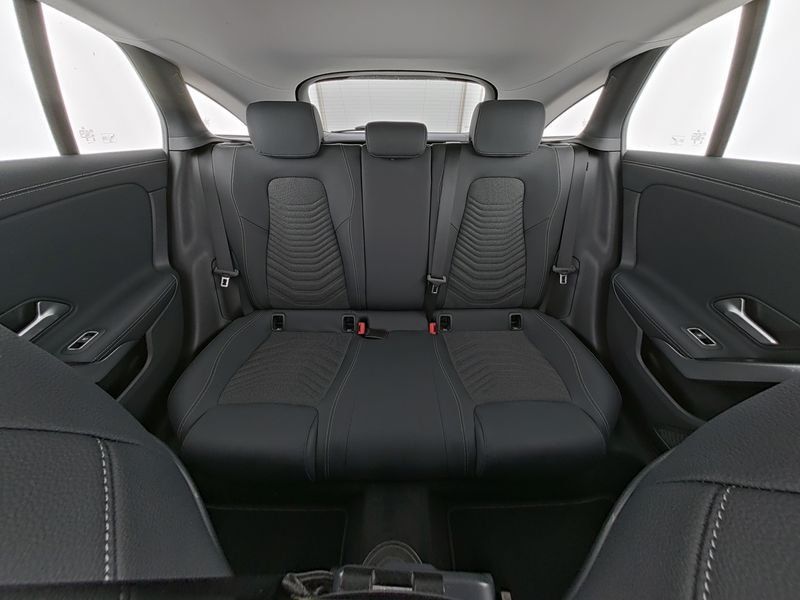 Mercedes-Benz CLA 180 Shooting Brake 2025