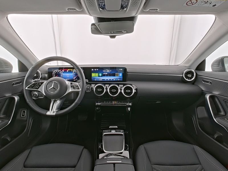 Mercedes-Benz CLA 180 Shooting Brake 2025