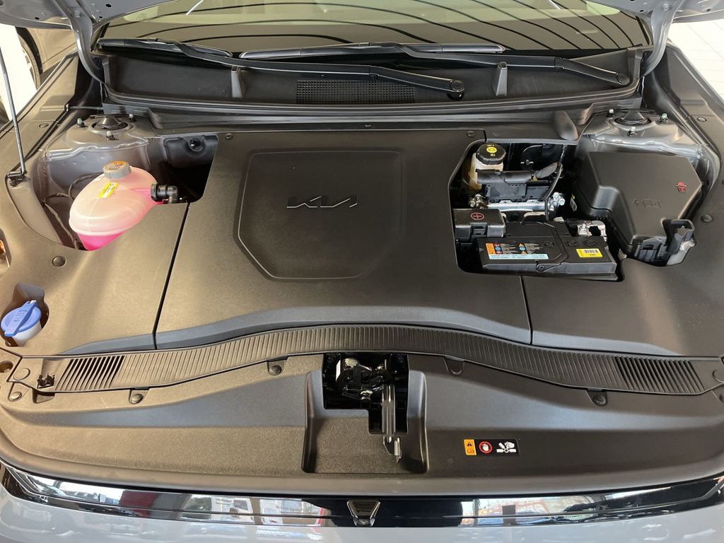 Kia EV4 2025