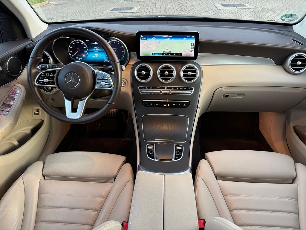 Mercedes-Benz GLC 300 2020