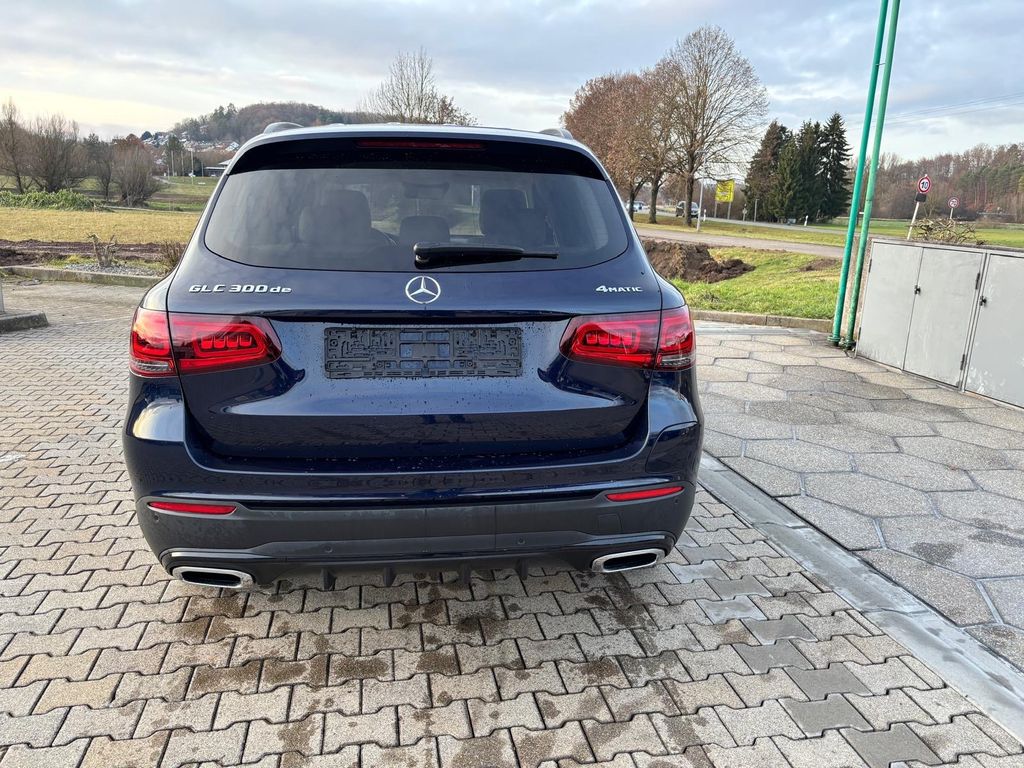 Mercedes-Benz GLC 300 2020