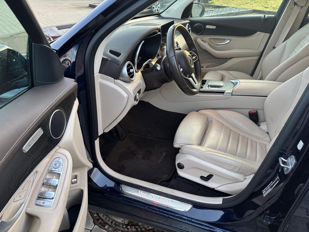 Mercedes-Benz GLC 300 2020