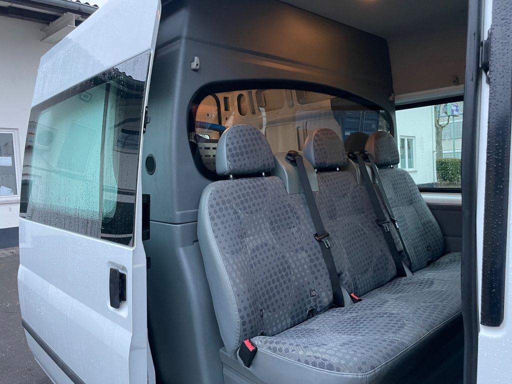 Ford Transit 2011