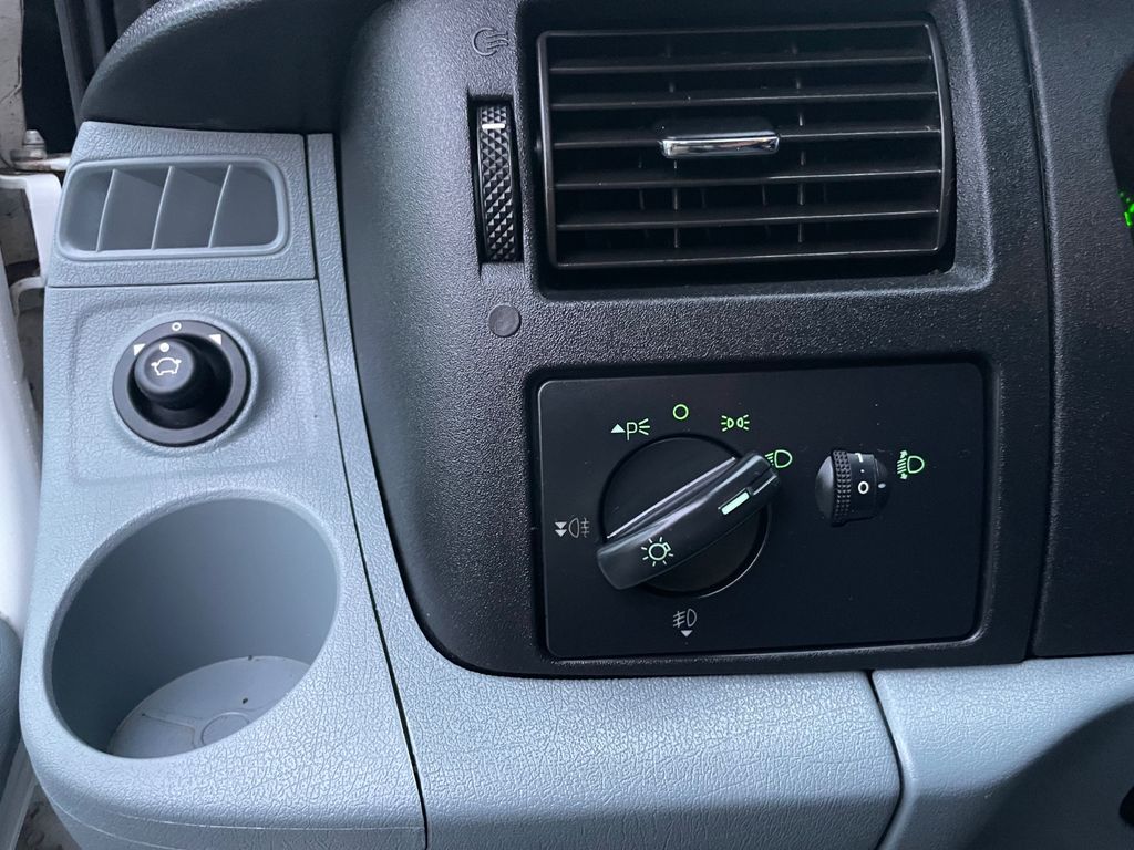 Ford Transit 2011