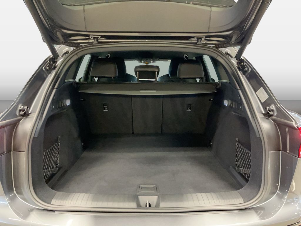 Audi Q6 e-tron 2025