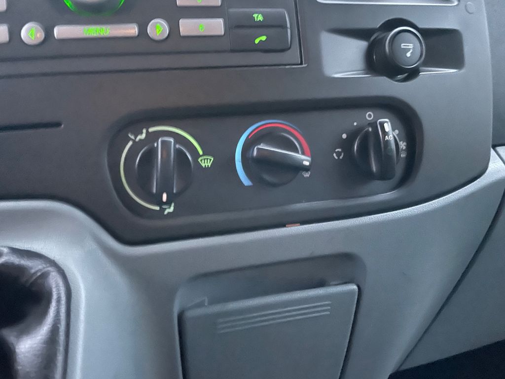 Ford Transit 2011