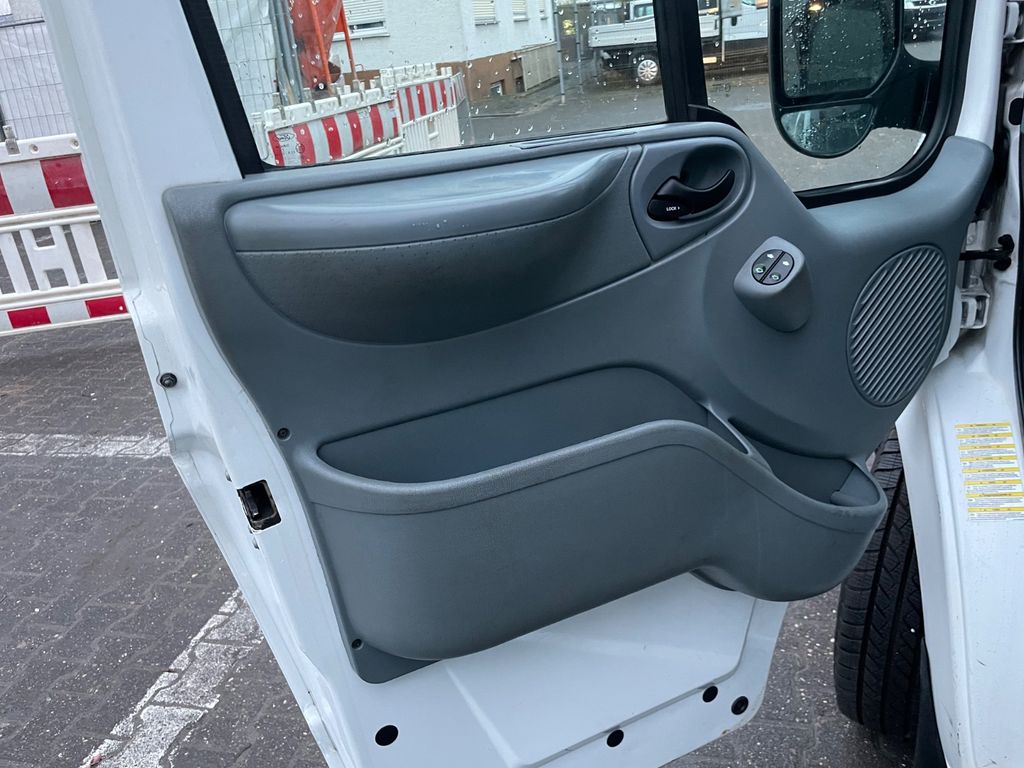Ford Transit 2011