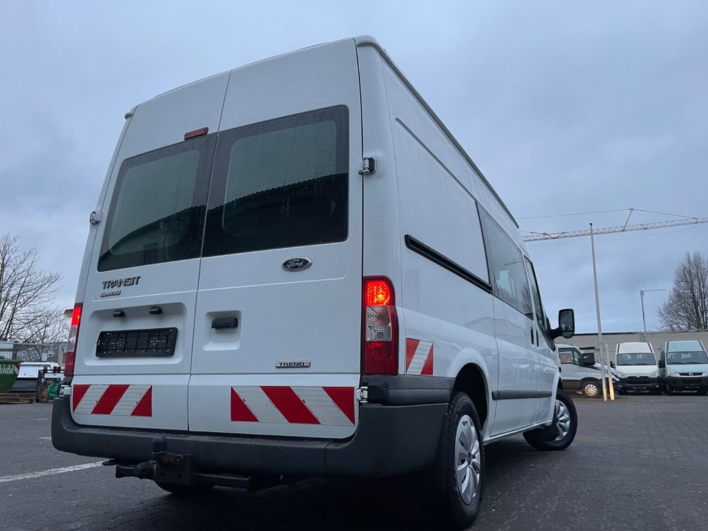 Ford Transit 2011