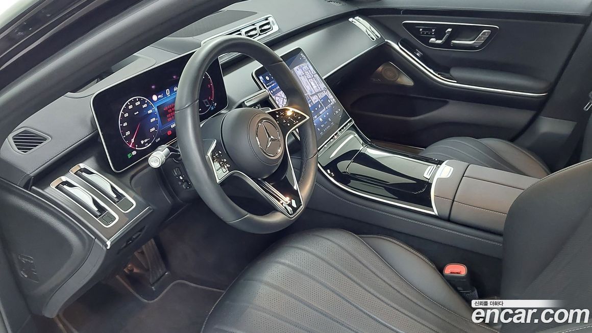 Mercedes-Benz S-Class 2025