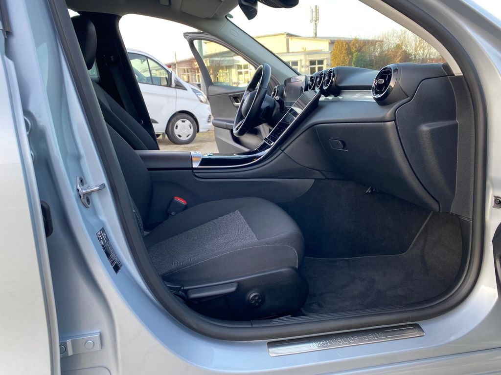 Mercedes-Benz C 200 2022