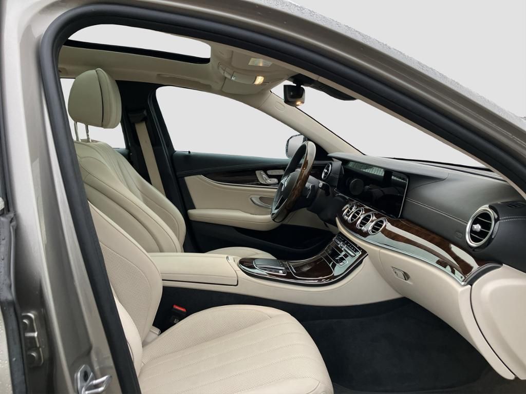 Mercedes-Benz E 300 2022