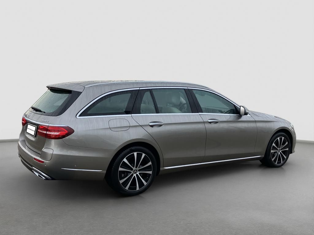 Mercedes-Benz E 300 2022