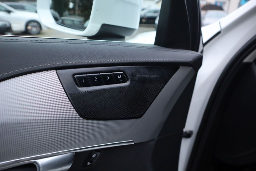 Volvo XC90 2022