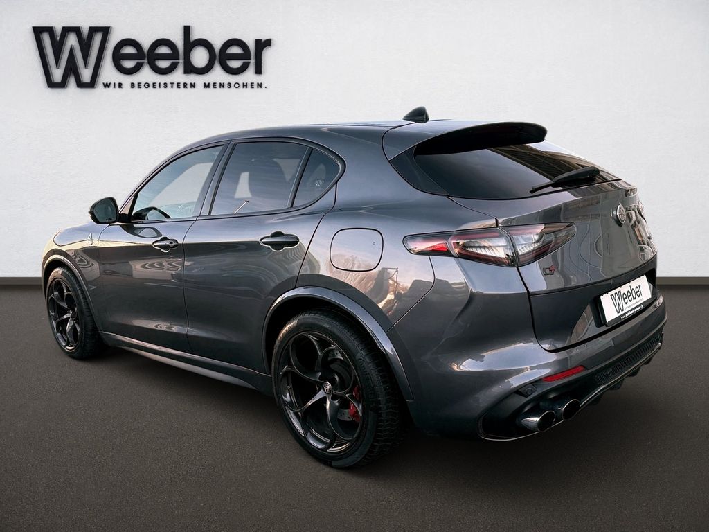 Alfa Romeo Stelvio 2021