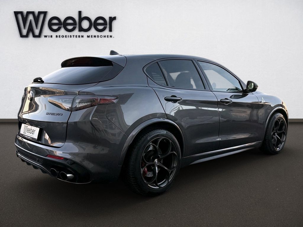 Alfa Romeo Stelvio 2021