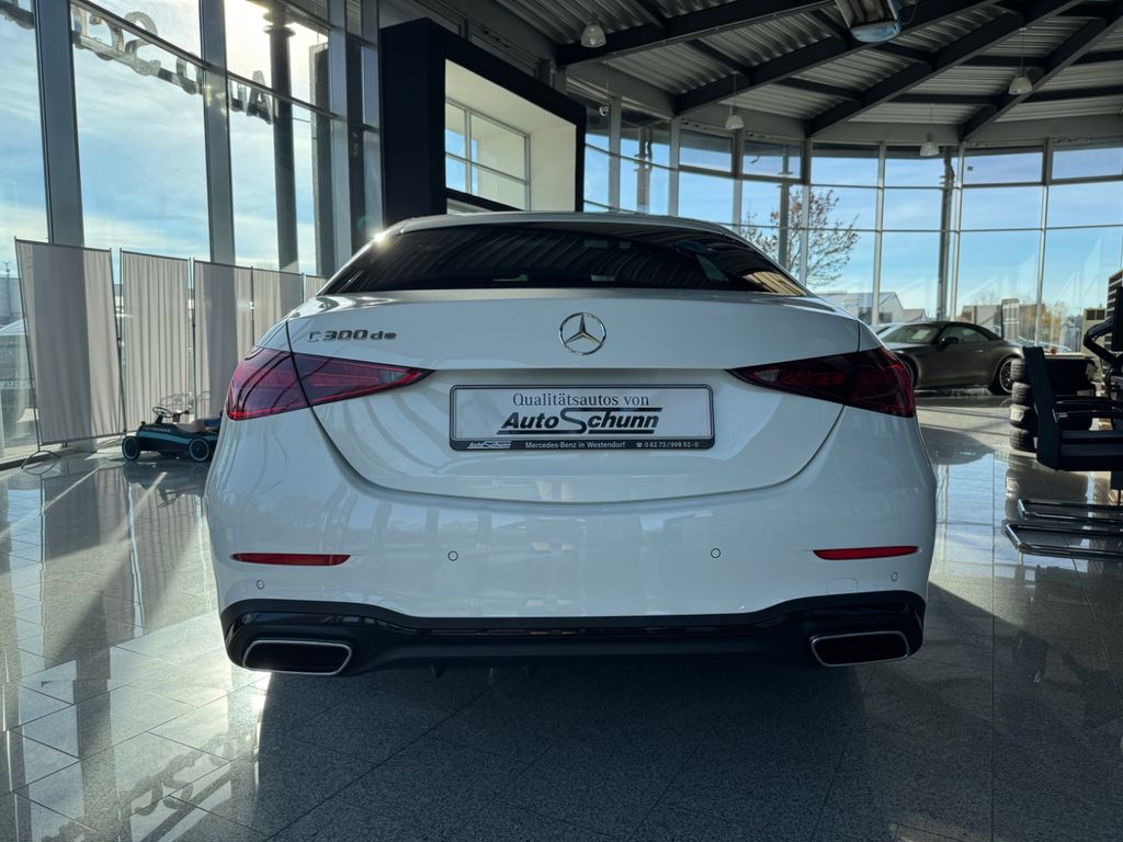 Mercedes-Benz C 300 2025