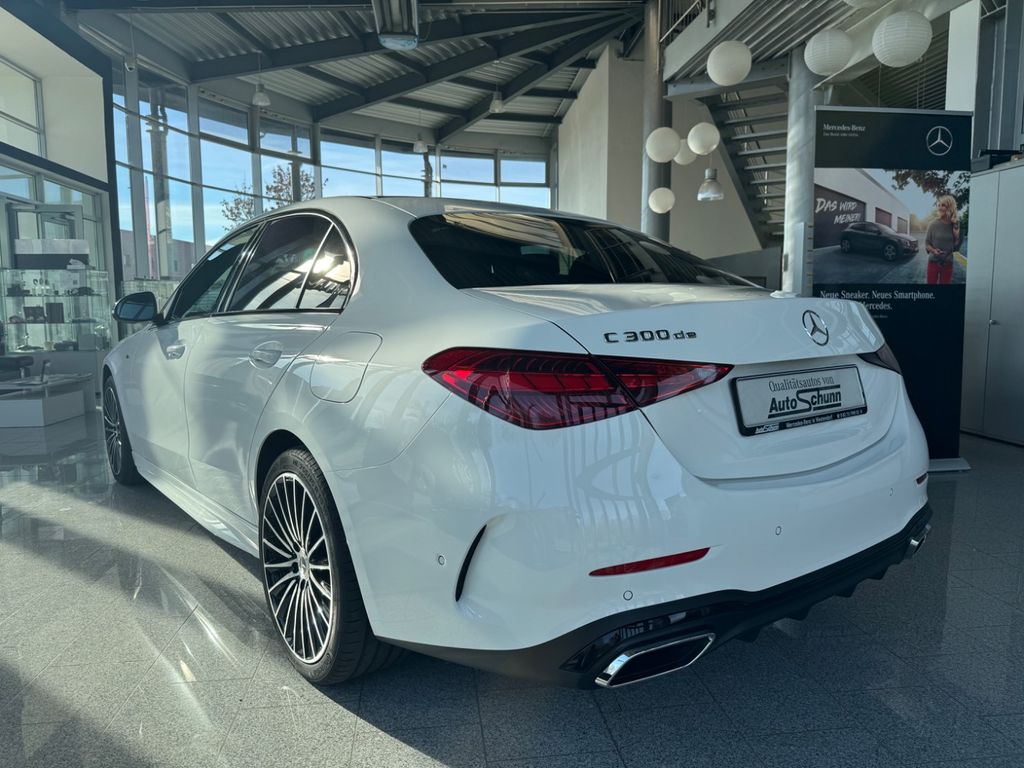 Mercedes-Benz C 300 2025