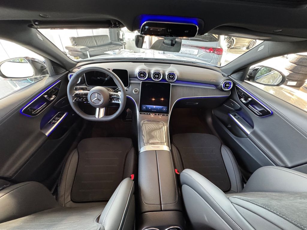 Mercedes-Benz C 300 2025