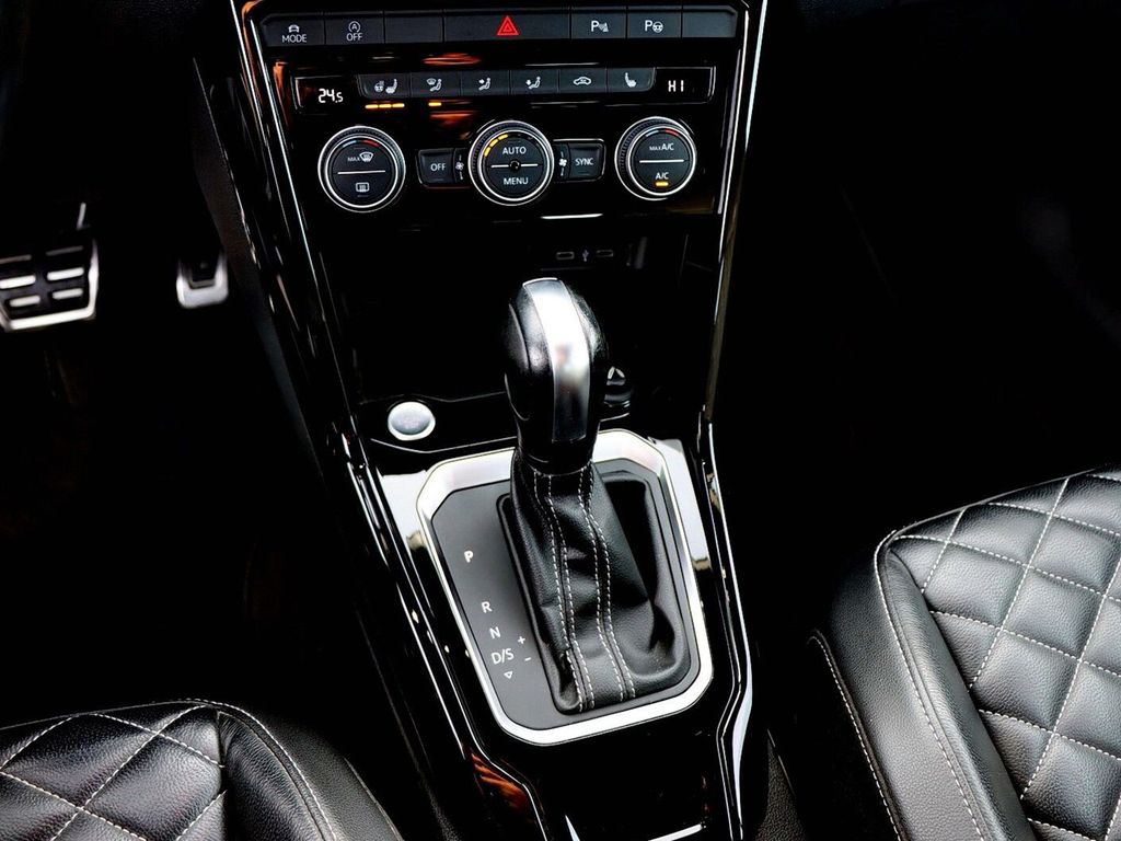 Volkswagen T-Roc 2021