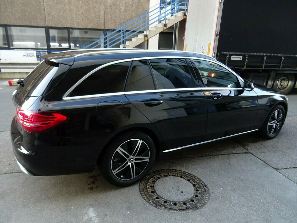 Mercedes-Benz C 220 2021