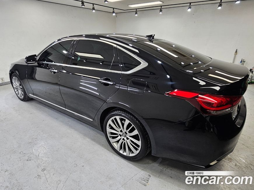 Hyundai Genesis 2016