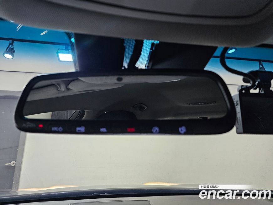 Hyundai Genesis 2016