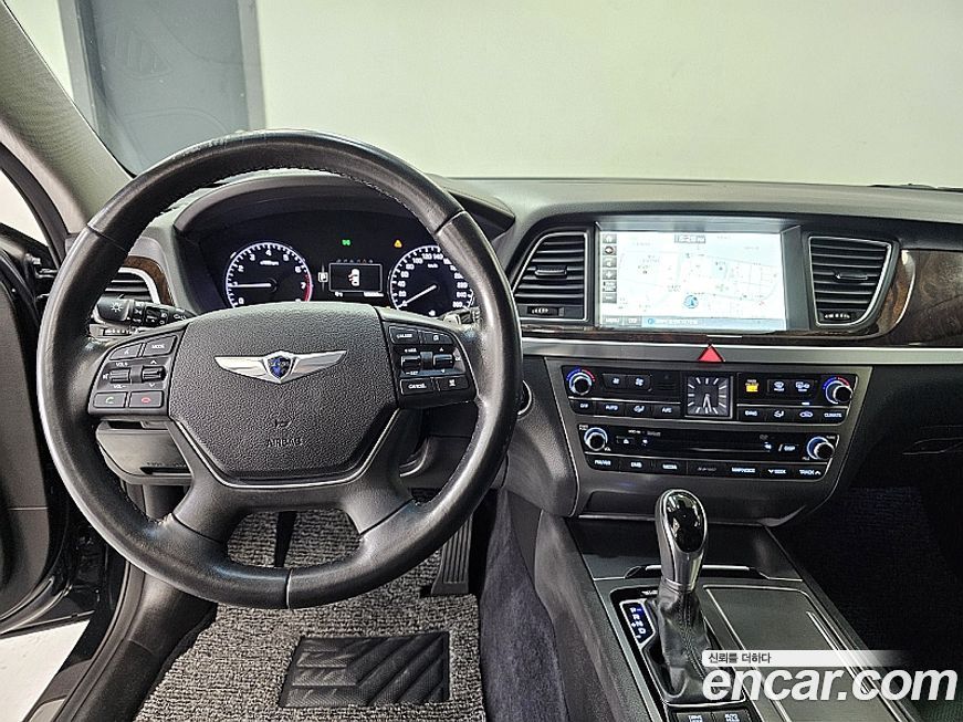 Hyundai Genesis 2016