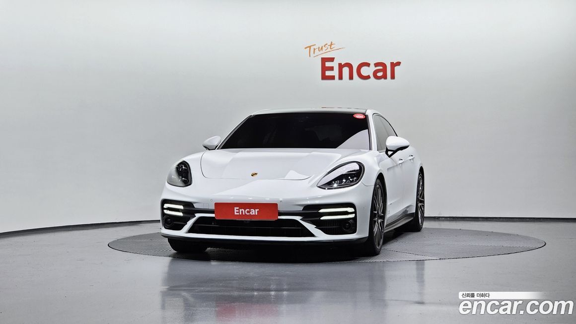 Porsche Panamera 2022