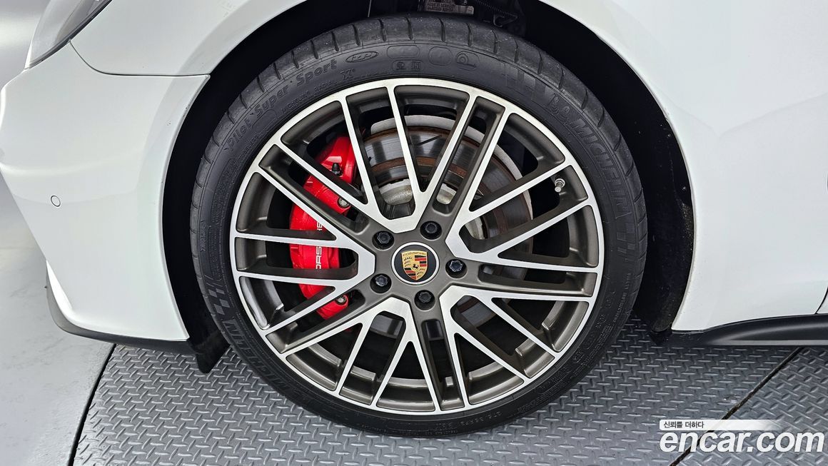 Porsche Panamera 2022