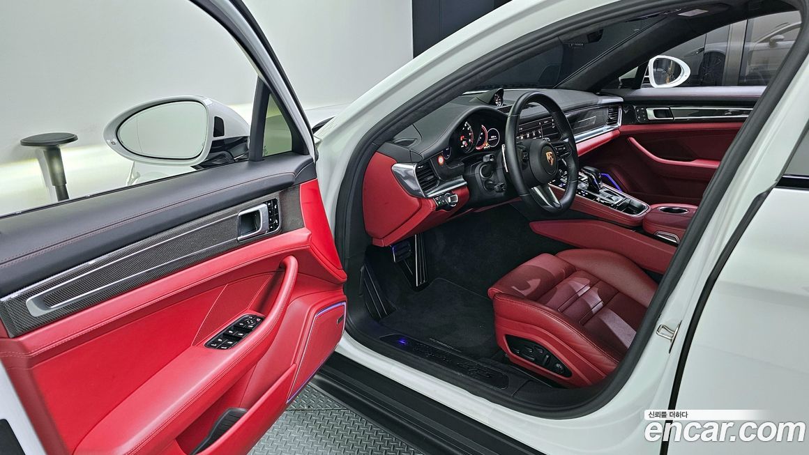 Porsche Panamera 2022