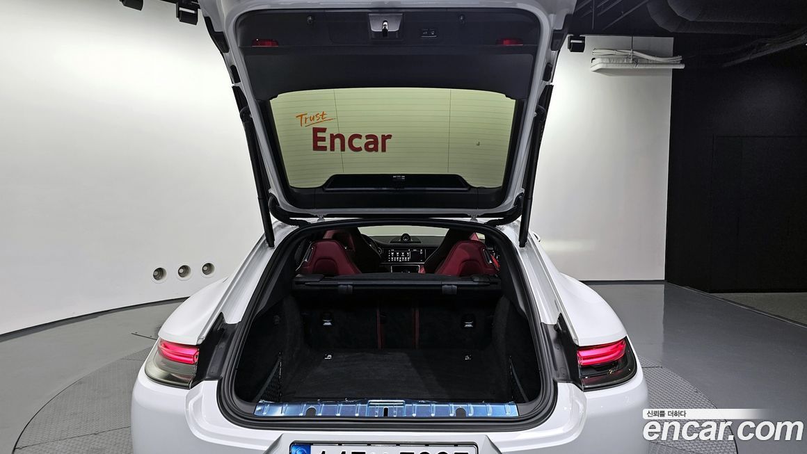 Porsche Panamera 2022