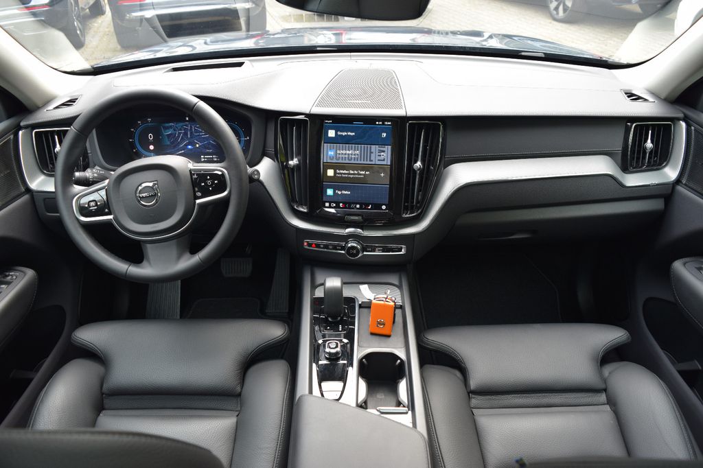 Volvo XC60 2025