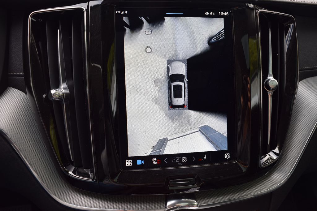 Volvo XC60 2025