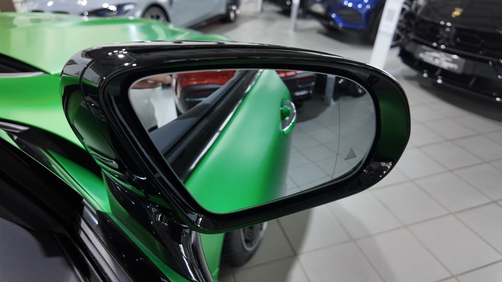 Mercedes-Benz AMG GT 2025