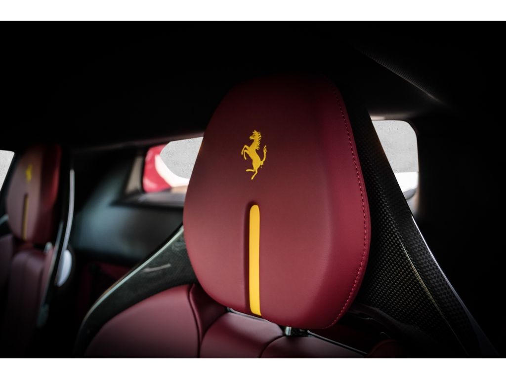 Ferrari 296 GTB 2025