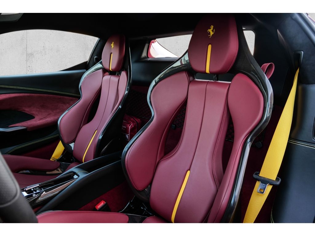Ferrari 296 GTB 2025