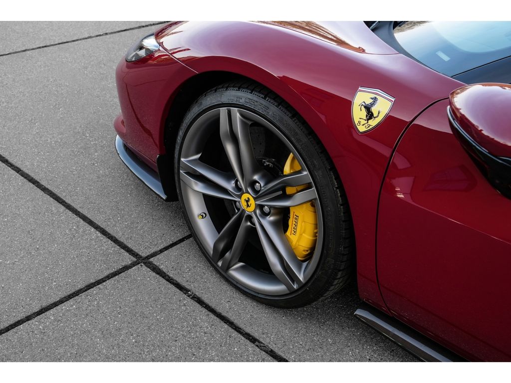 Ferrari 296 GTB 2025