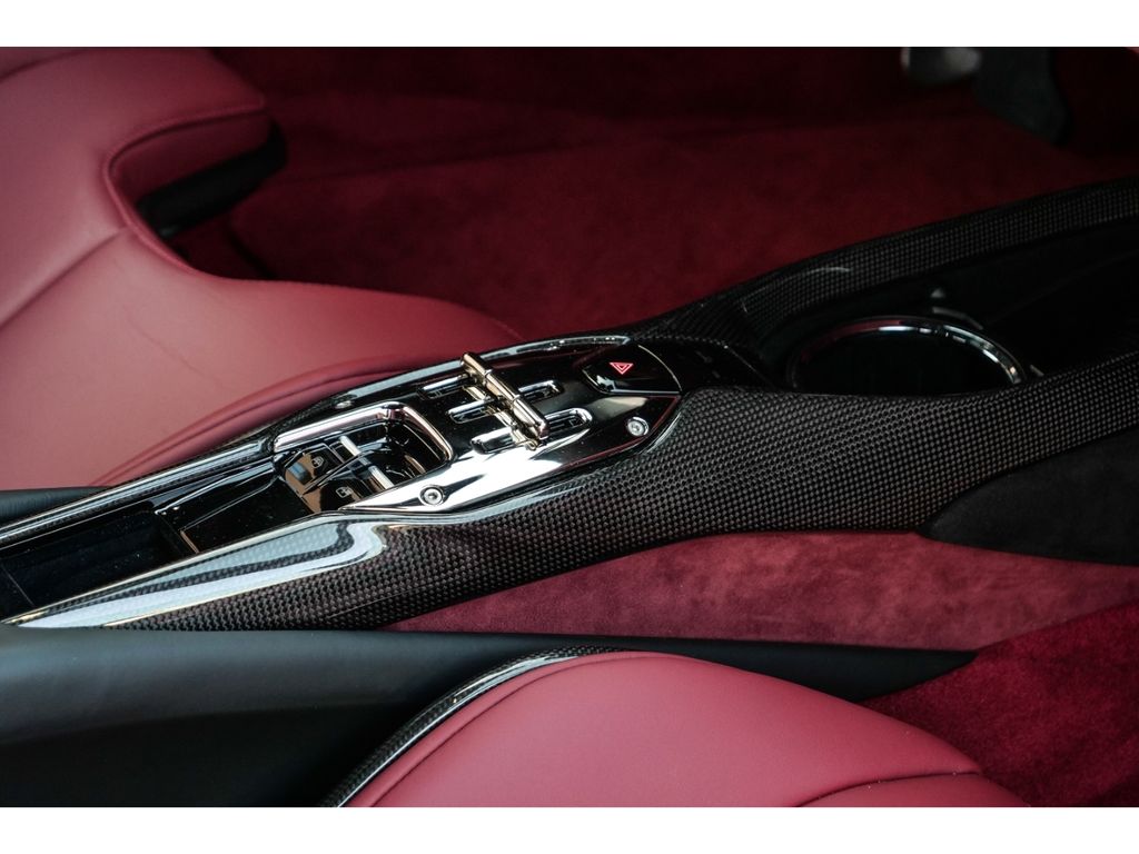 Ferrari 296 GTB 2025