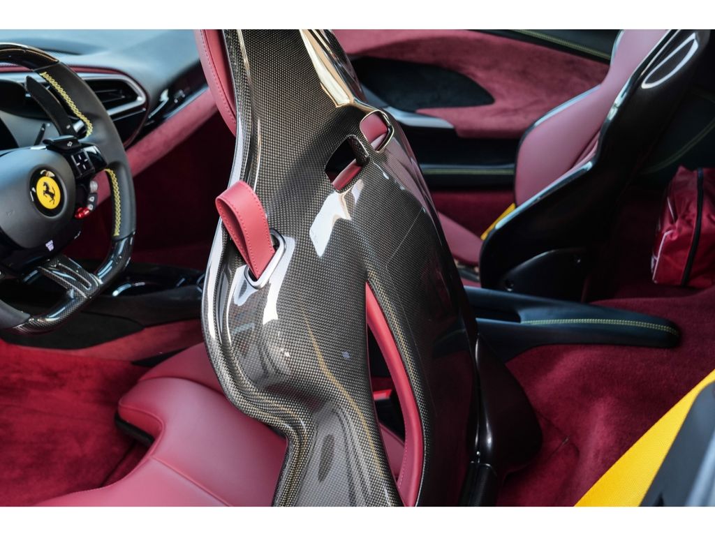 Ferrari 296 GTB 2025