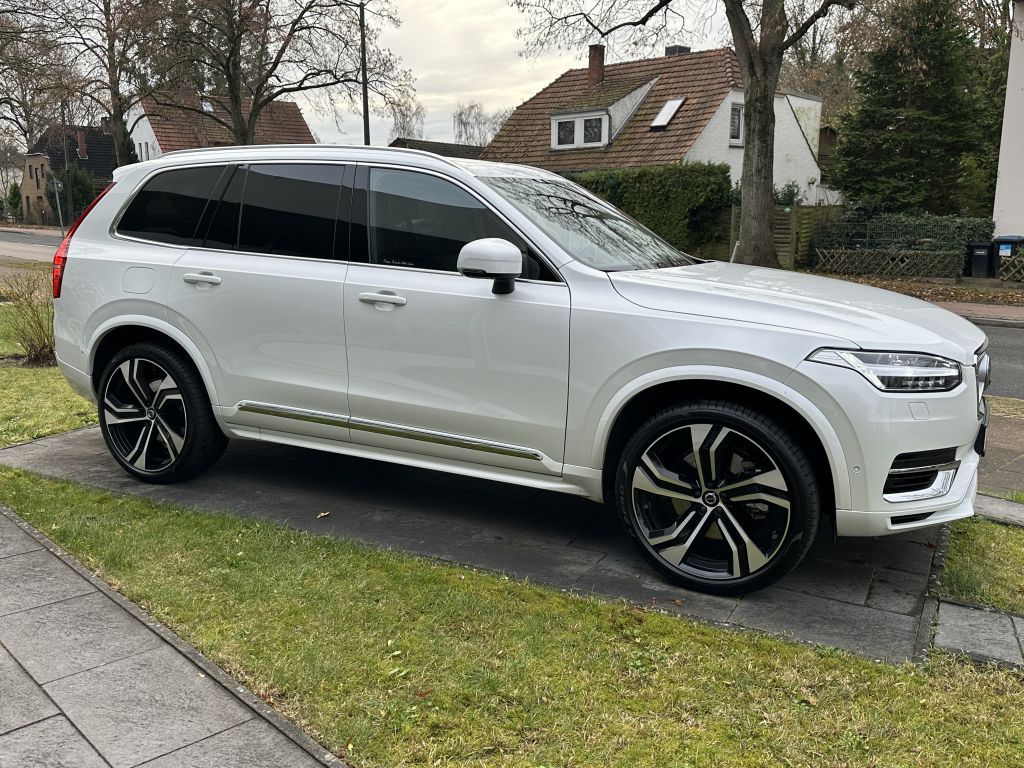 Volvo XC90 2025