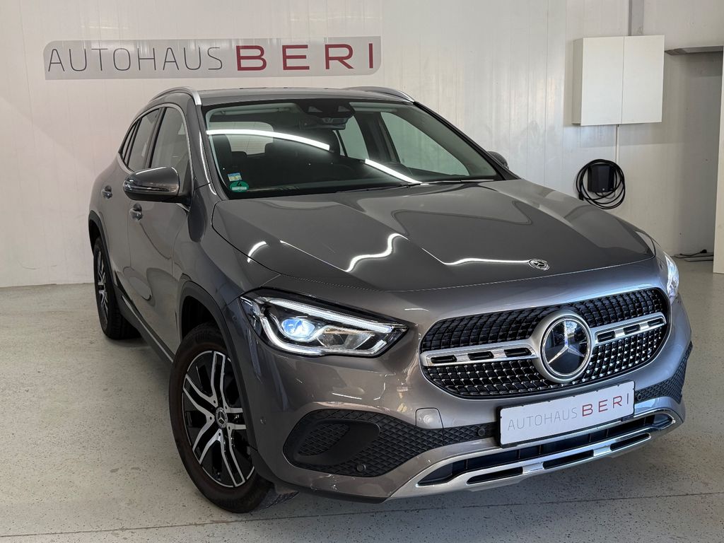 Mercedes-Benz GLA 200 2020
