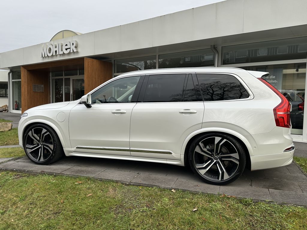 Volvo XC90 2025