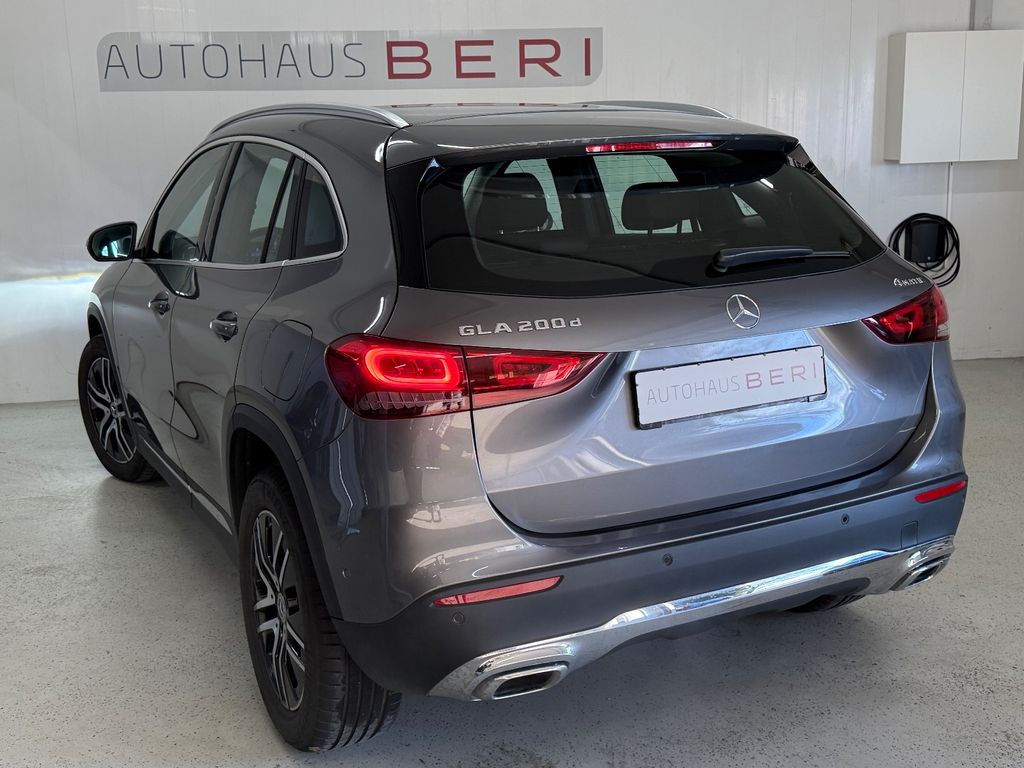 Mercedes-Benz GLA 200 2020